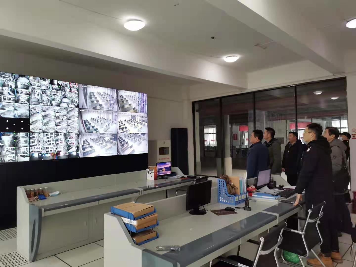 四川省计算机应用水平考试管理委员会领导一行莅临我校考察工作(图5)