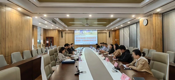 8-231026163QO16.jpg